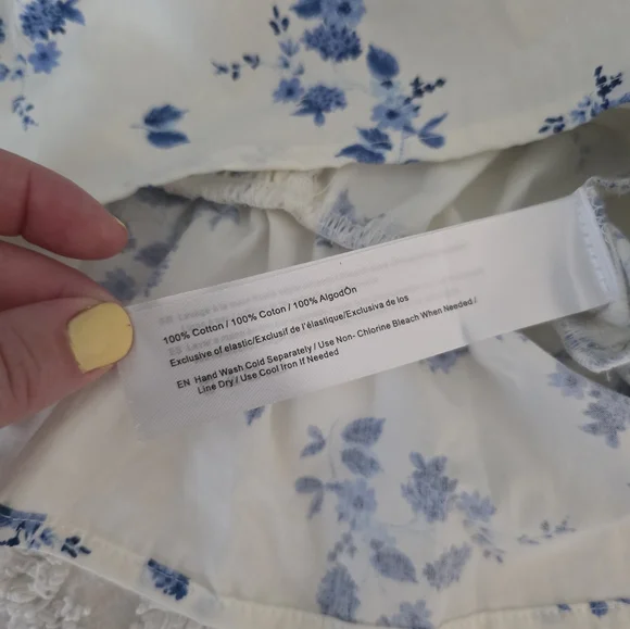 Band of The Free Puff Sleeve Peplum Bow Front Top Womens Size L Blue Floral NWOT - Picture 4 of 7